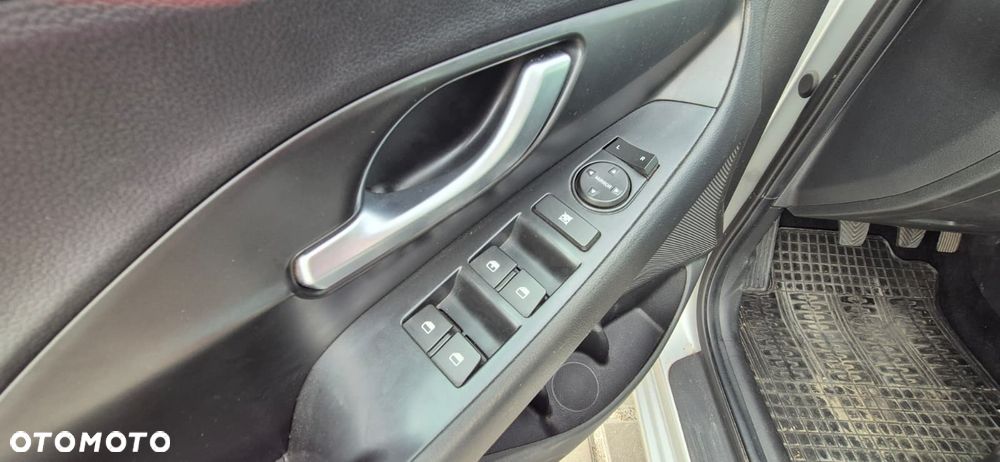 Hyundai i30 - 10