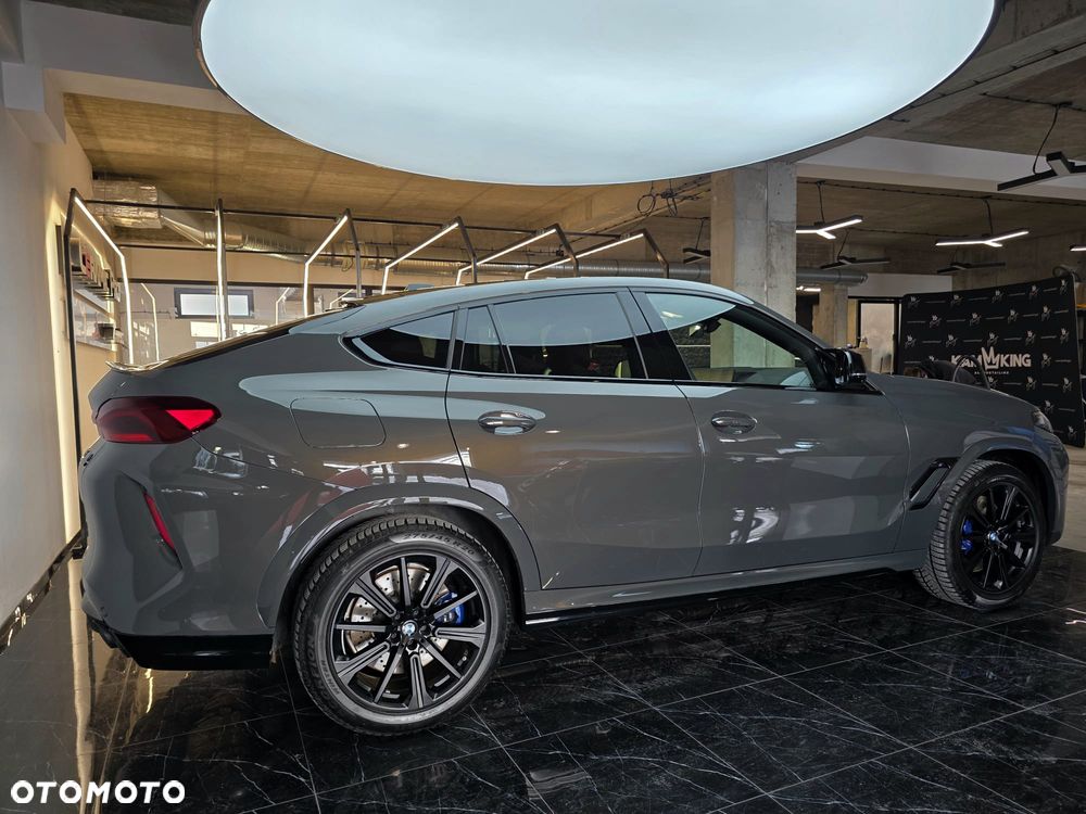 BMW X6M - 13