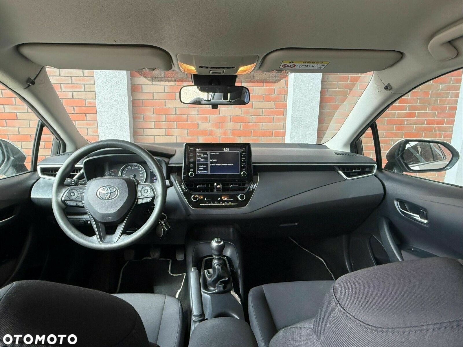 Toyota Corolla - 10