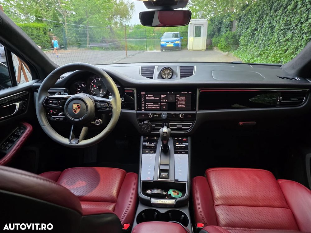 Porsche Macan - 2