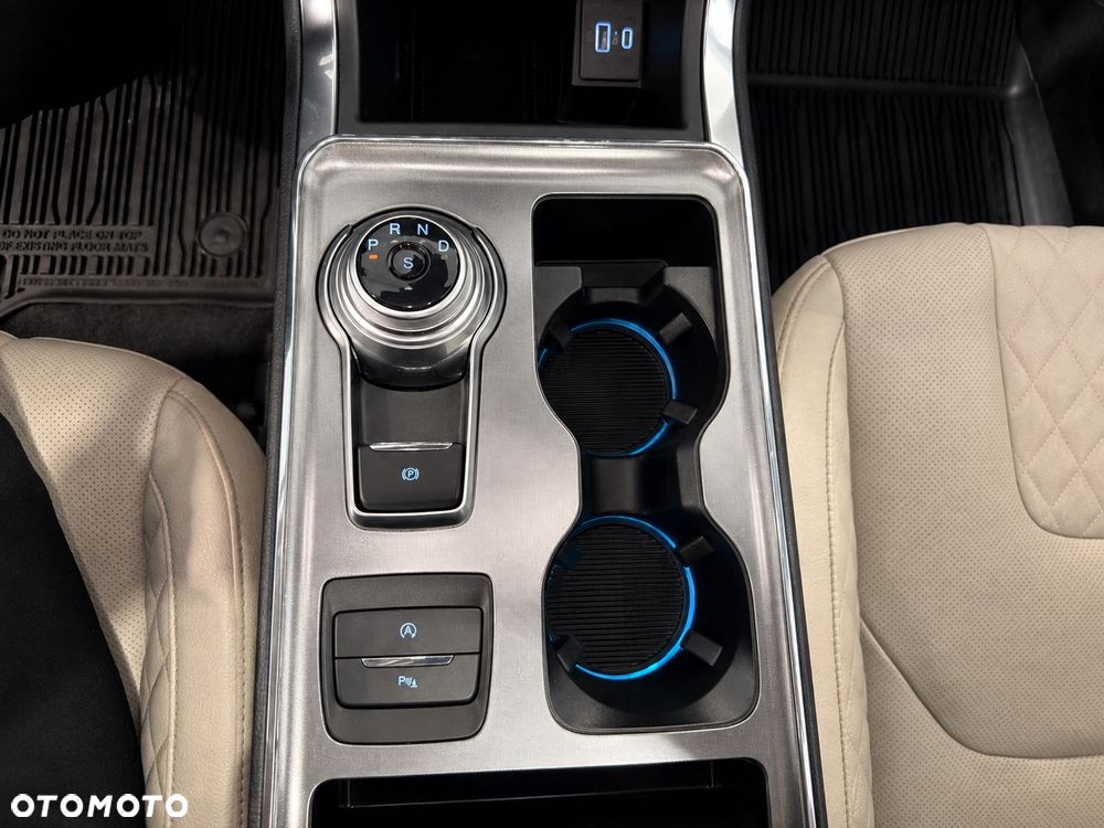 Ford Edge - 15