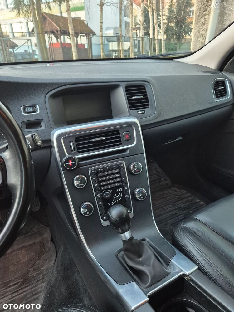 Volvo V60 D4 Edition Pro - 11