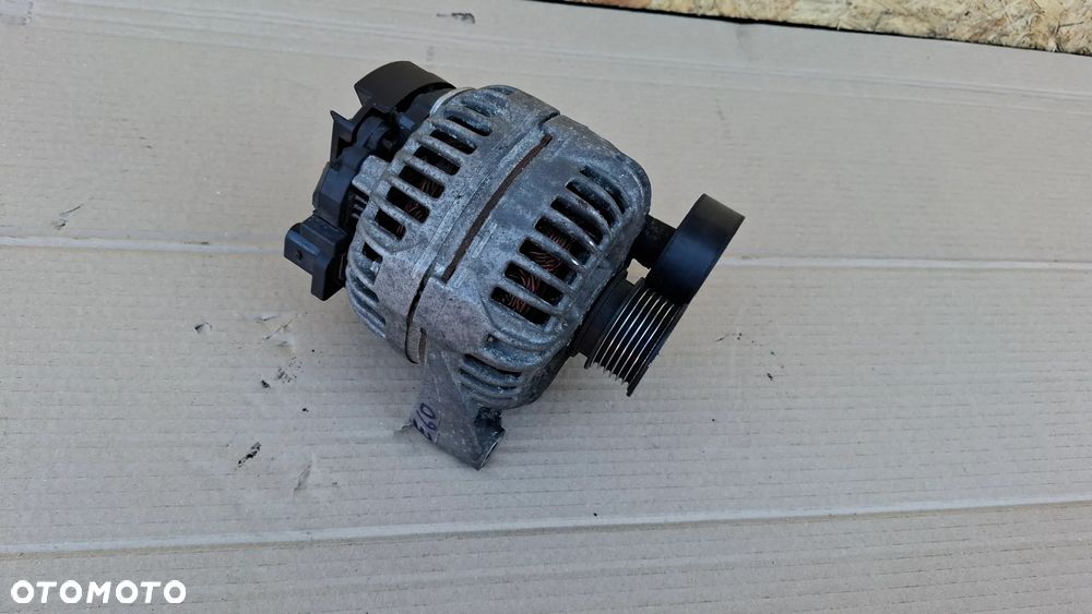 BMW E60 E61 M54 ALTERNATOR - 1