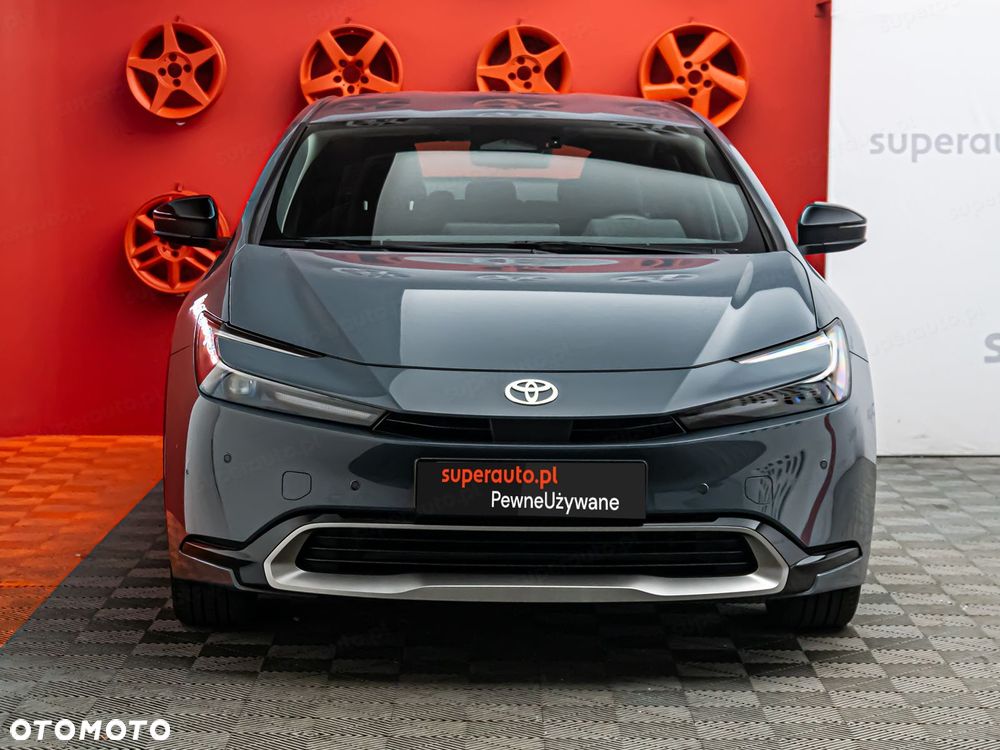 Toyota Prius - 3