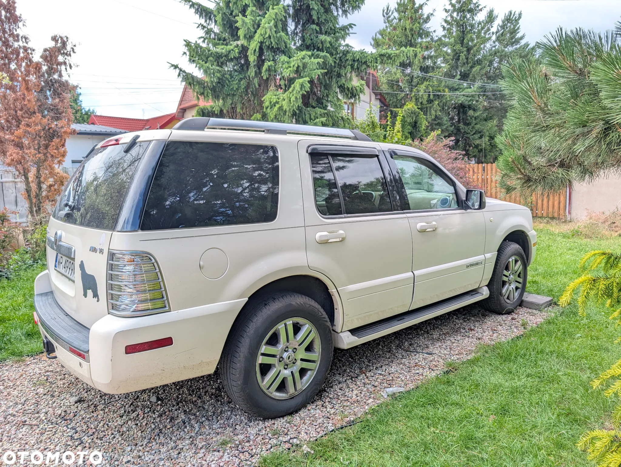 Mercury Mountaineer - 10