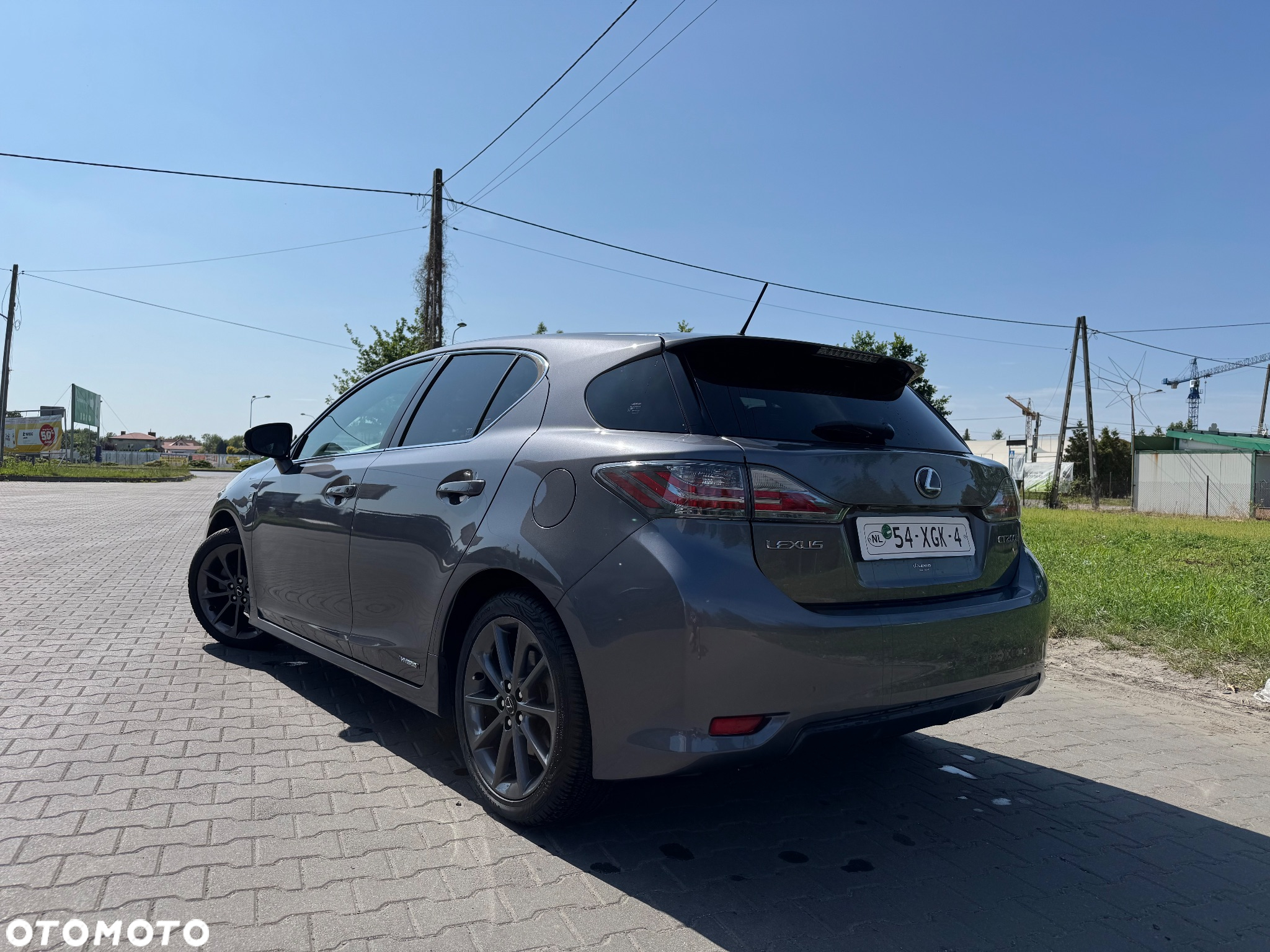 Lexus CT - 4