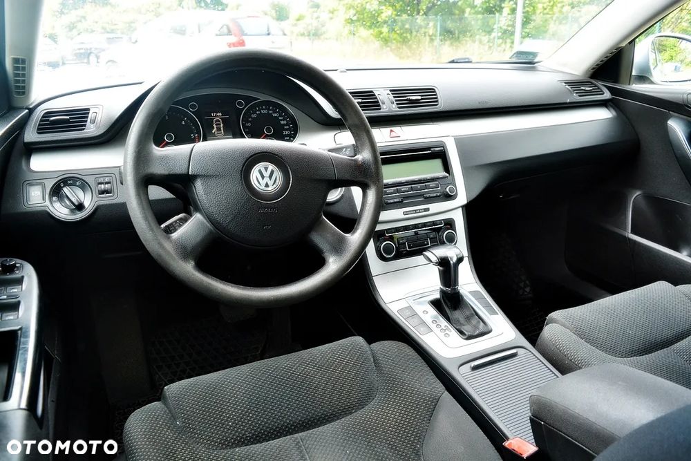 Volkswagen Passat 2.0 TDI DPF Comfortline DSG - 11