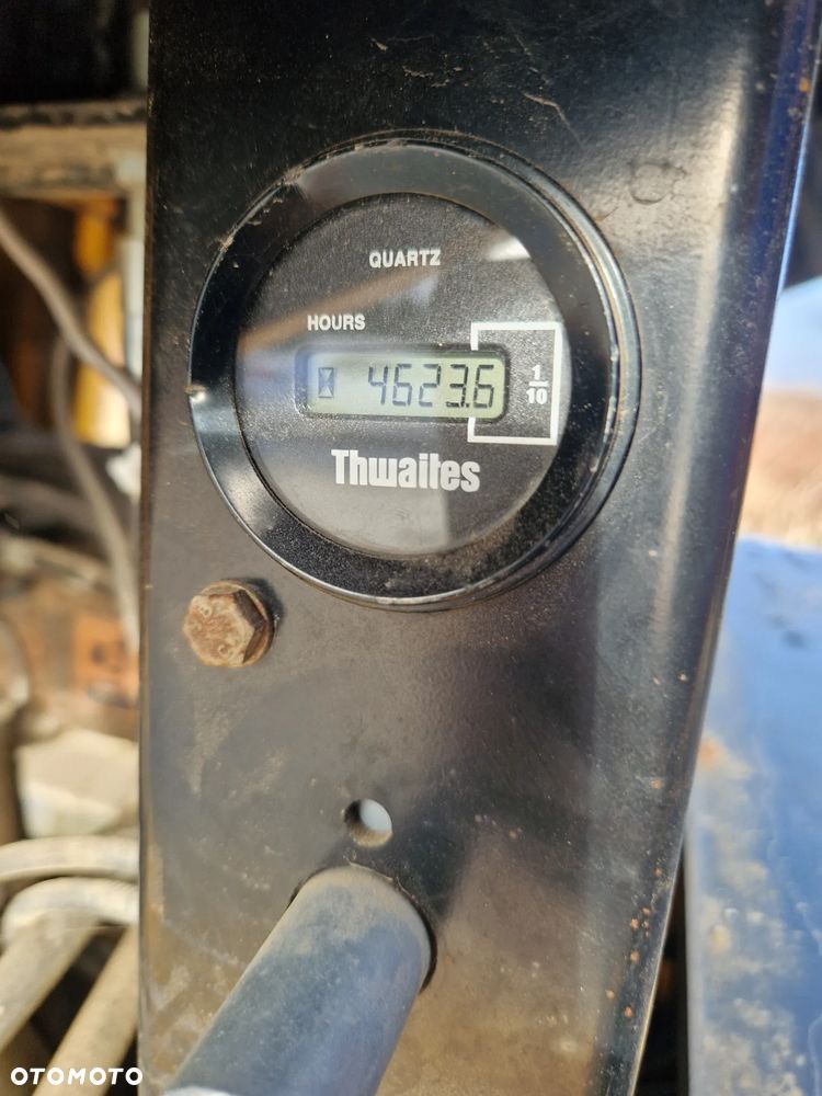 Thwaites Mach 590 - 4