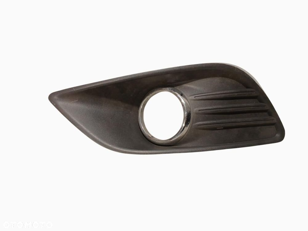 KRATKA ZAŚLEPKA RAMKA HALOGENU LEWA FORD FOCUS MK2 LIFT 8M51-19953-AEW