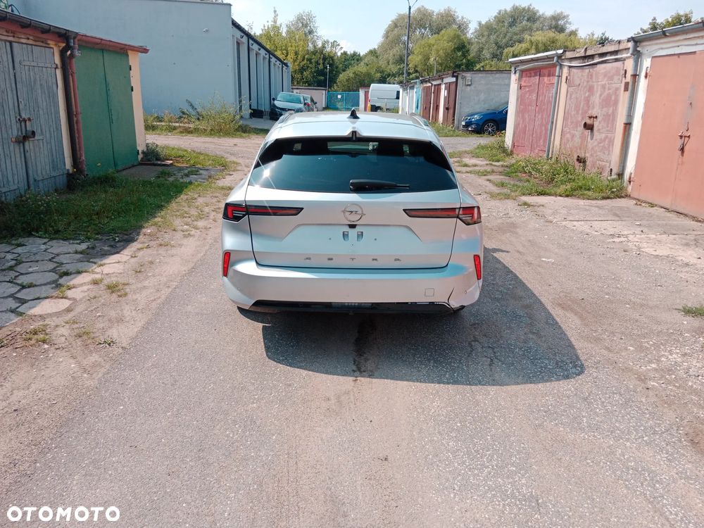Opel Astra 1.2 Turbo Business Elegance - 8