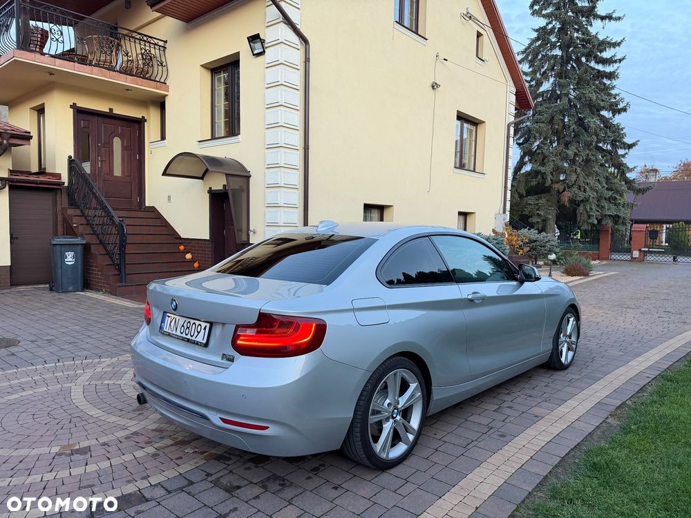 BMW Seria 2 220d Sport-Aut Sport Line - 14