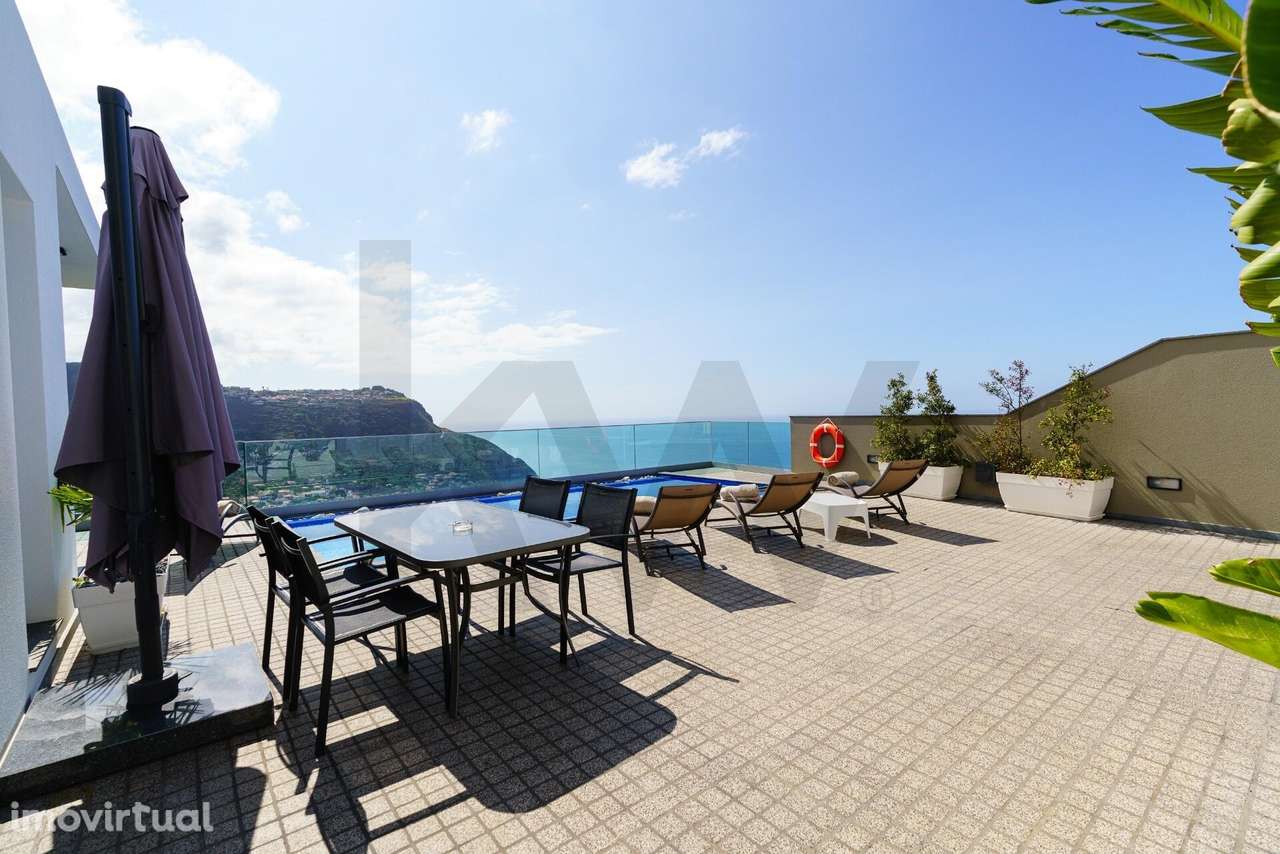 Moradia T2 Moderna com Vista Mar - Arco da Calheta - Grande imagem: 3/28