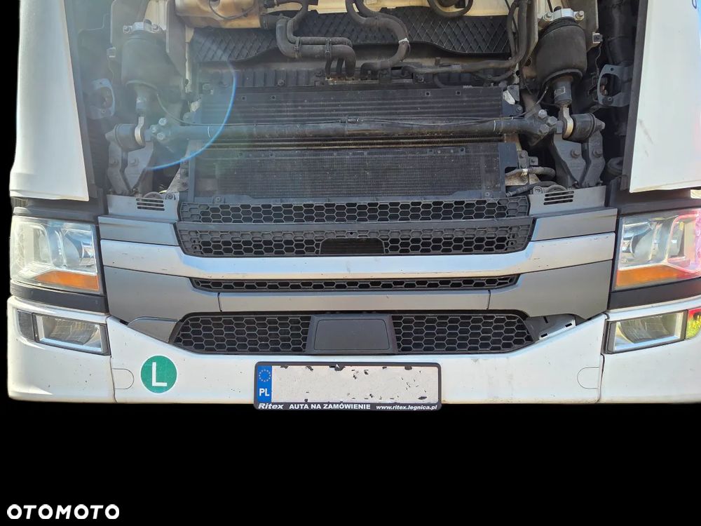 Scania S R  Zderzak kompletny NTG belka lampy ławka atrapa narożnik - 1
