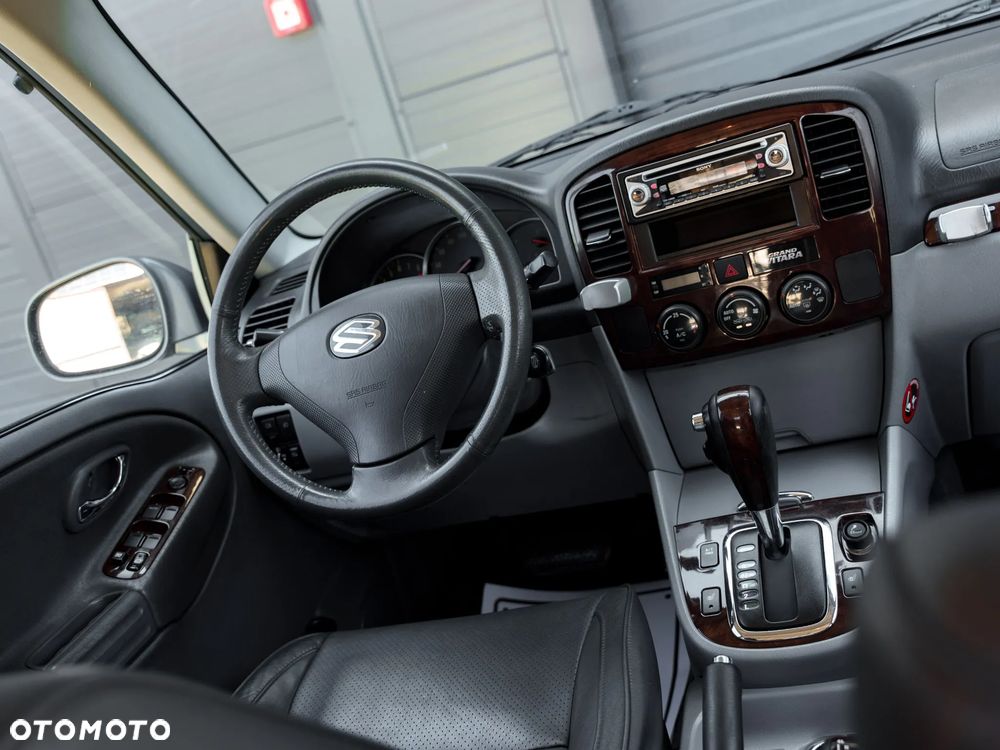 Suzuki Grand Vitara - 21