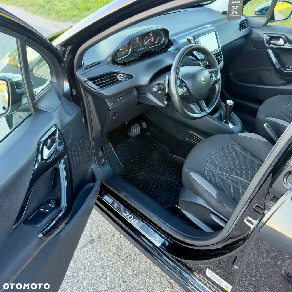Peugeot 208 - 7