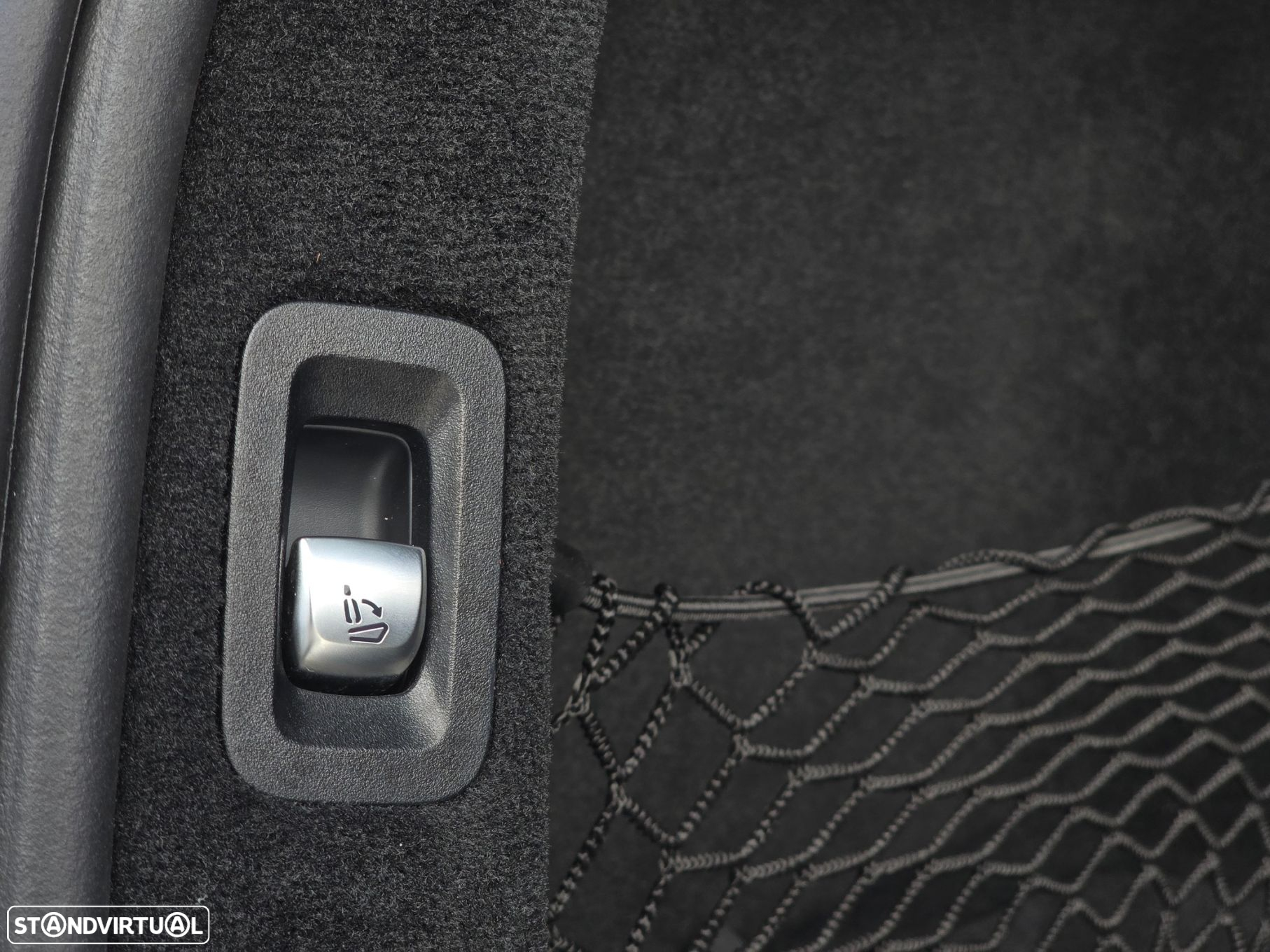Mercedes-Benz C 220 d Station 9G-TRONIC AMG Line - 48