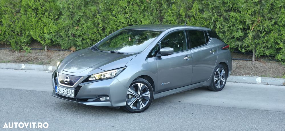 Nissan LEAF Tekna - 2