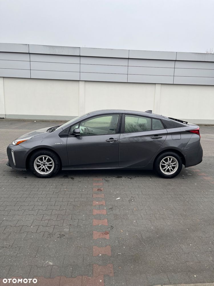Toyota Prius Hybrid - 5