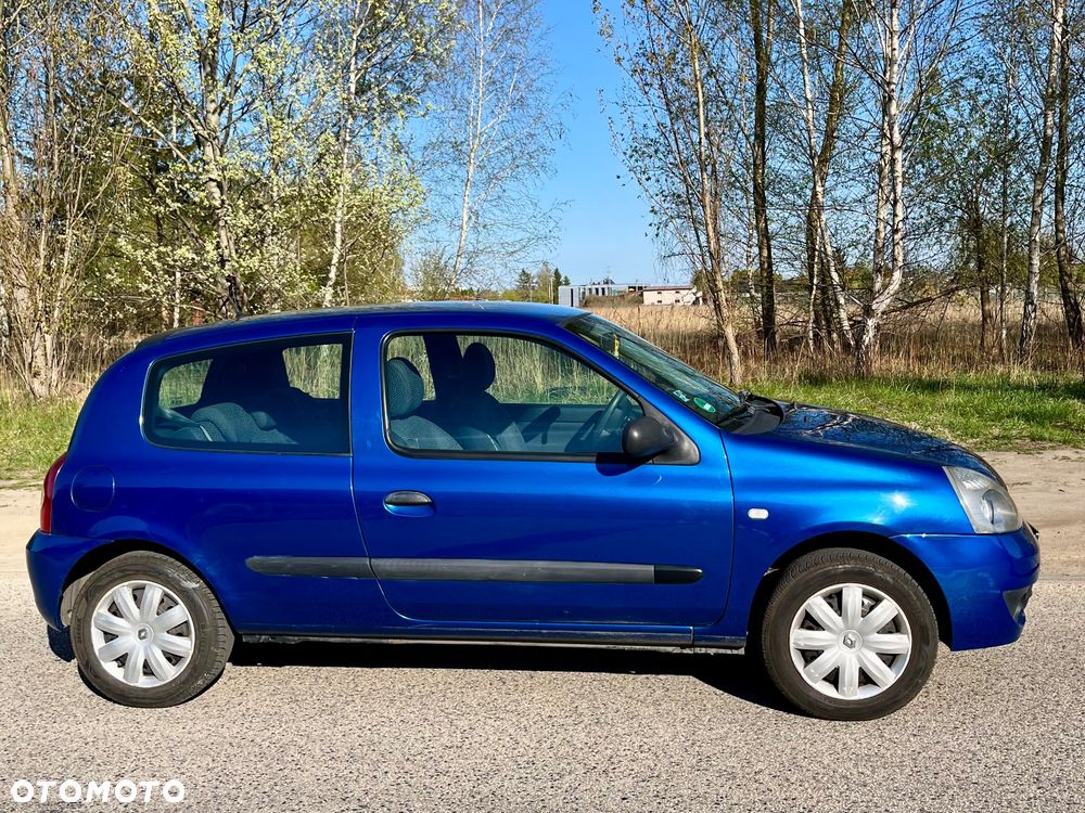 Renault Clio - 7