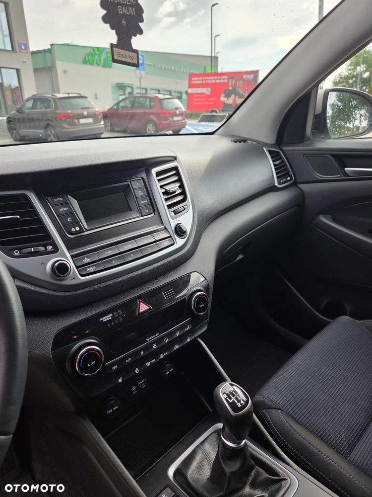 Hyundai Tucson 1.6 GDI BlueDrive Comfort 2WD - 9