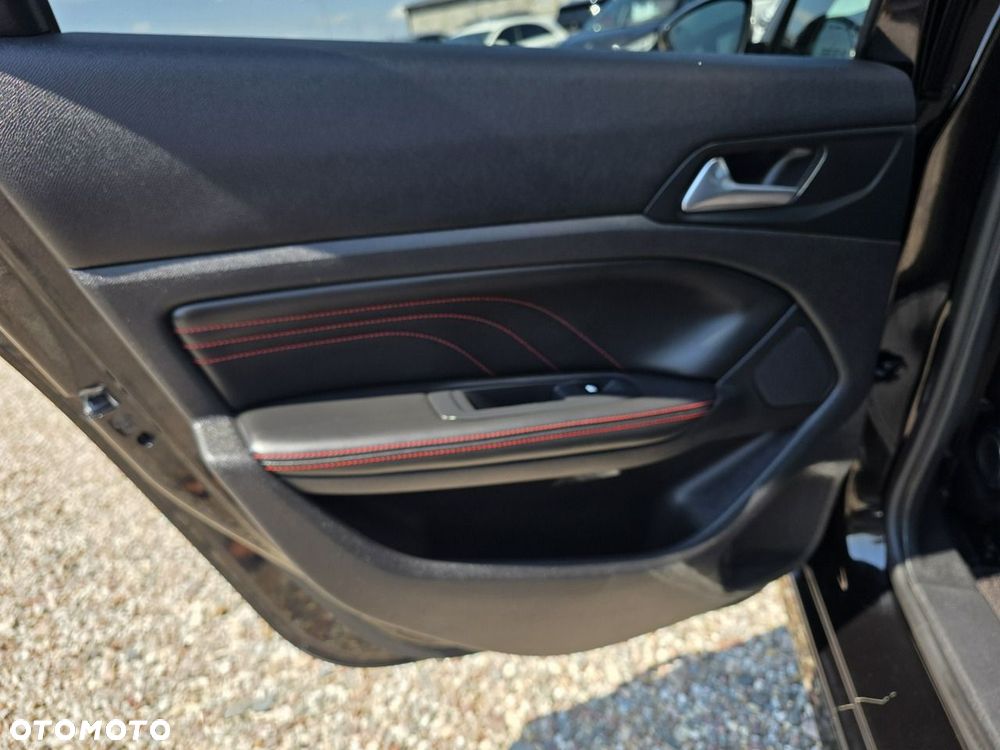 Peugeot 308 BlueHDi FAP 150 EAT6 Stop&Start GT-Line Edition - 15
