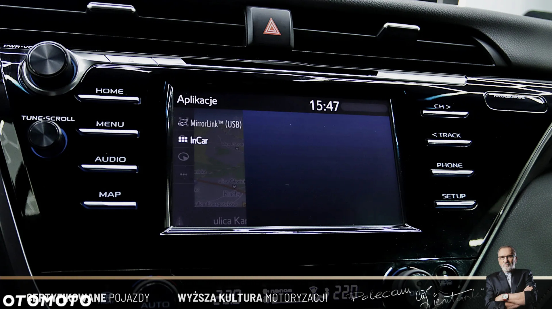 Toyota Camry 2.5 Hybrid Comfort CVT - 27