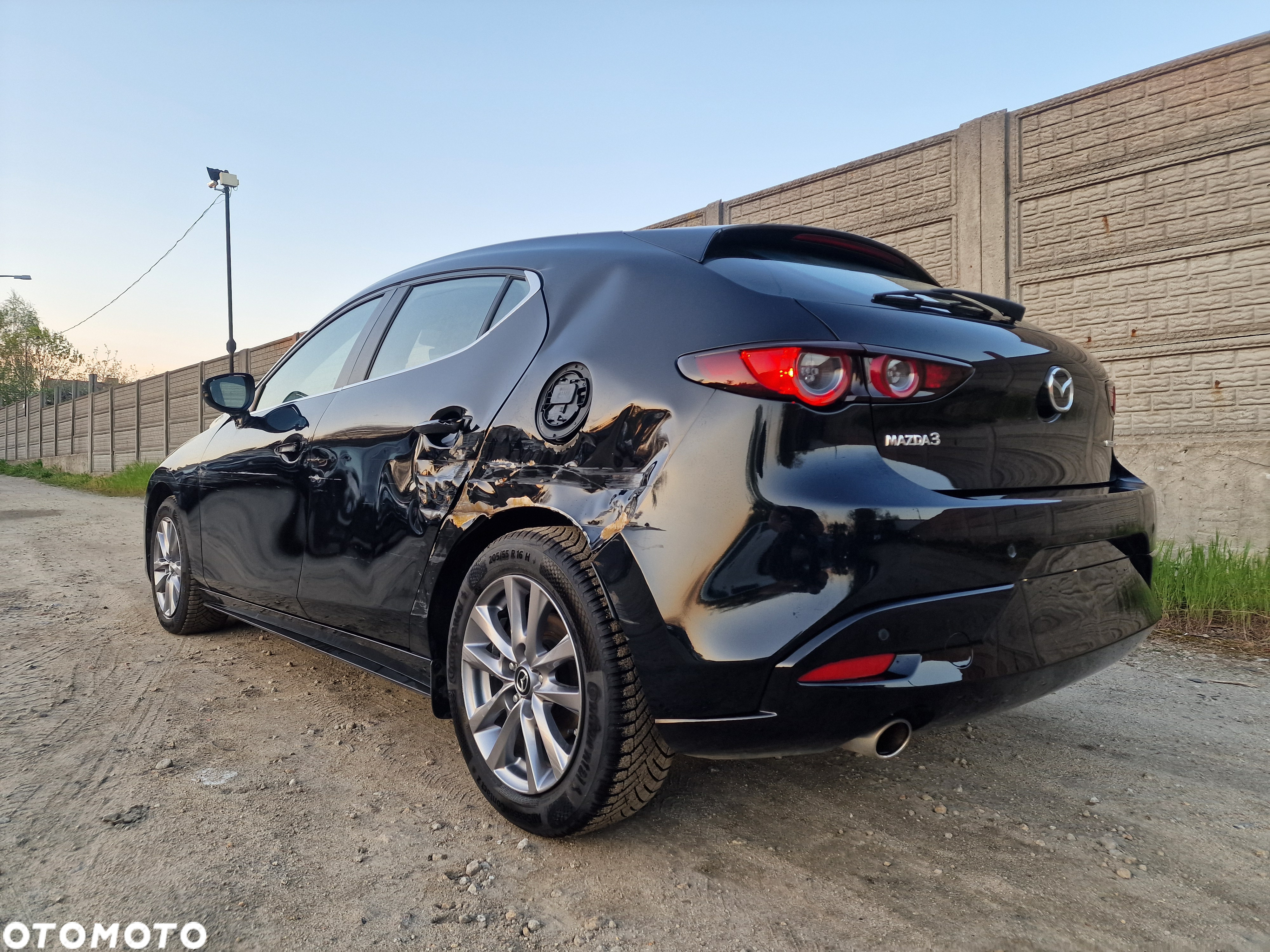 Mazda 3 e-SKYACTIV-G 2.0 M HYBRID - 30