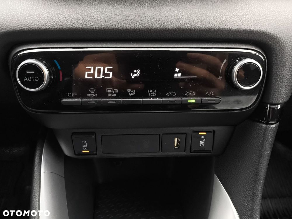 Toyota Yaris - 23