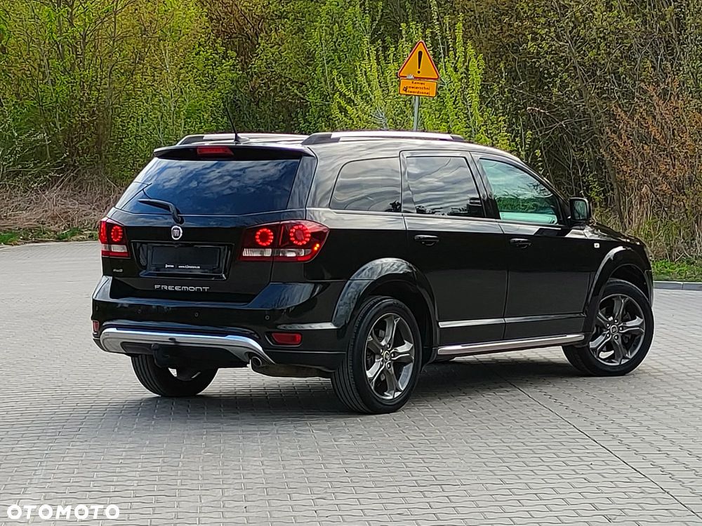 Fiat Freemont 2.0 Multijet 16V DPF Automatik Allrad Lounge - 9