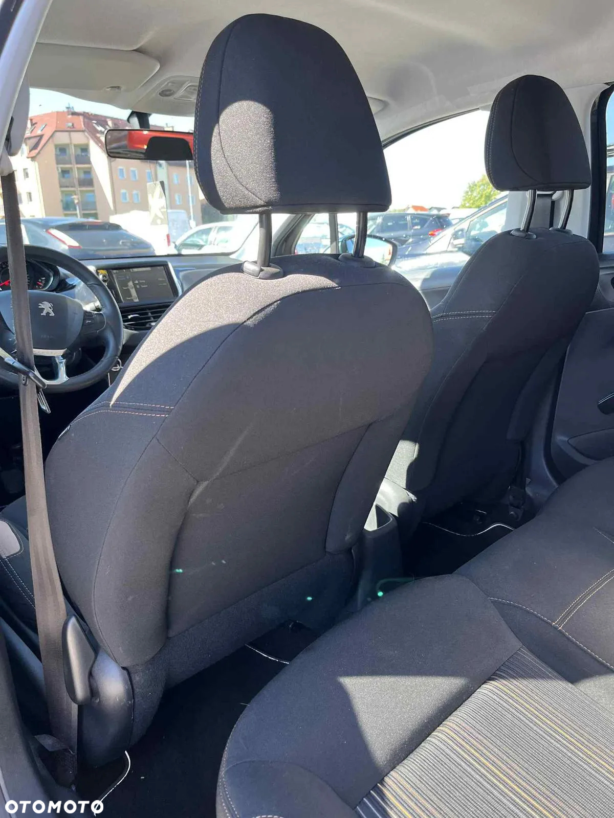 Peugeot 208 1.2 PureTech Style - 29