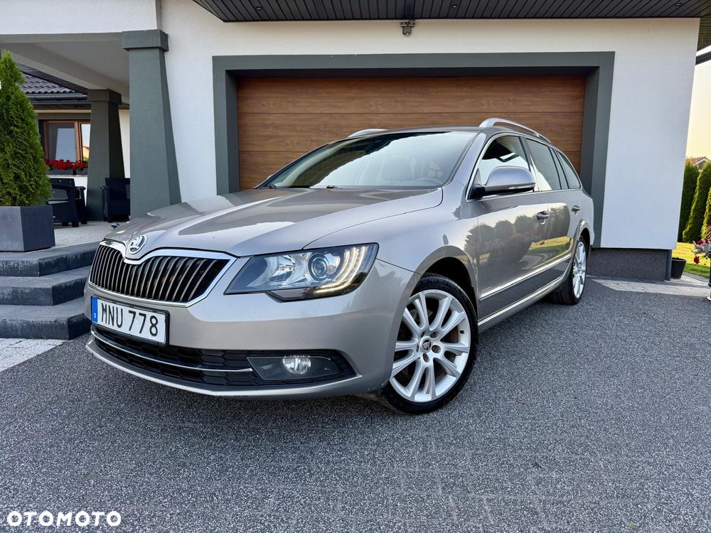 Skoda Superb 2.0 TDI Green tec DSG Elegance - 8