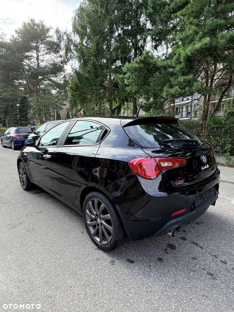 Alfa Romeo Giulietta 2.0 JTDM 16V Turismo - 4