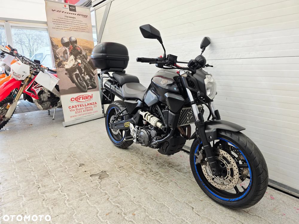 Yamaha MT - 10