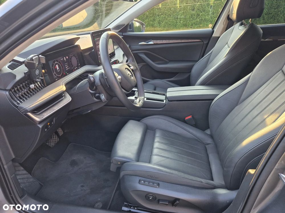 Skoda Superb 2.0 TDI SCR 4x4 L&K DSG - 32