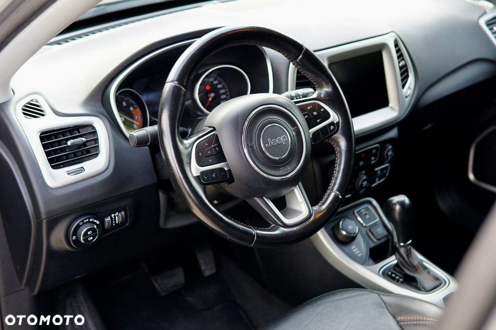 Jeep Compass 1.4 TMair Limited 4WD S&S - 12