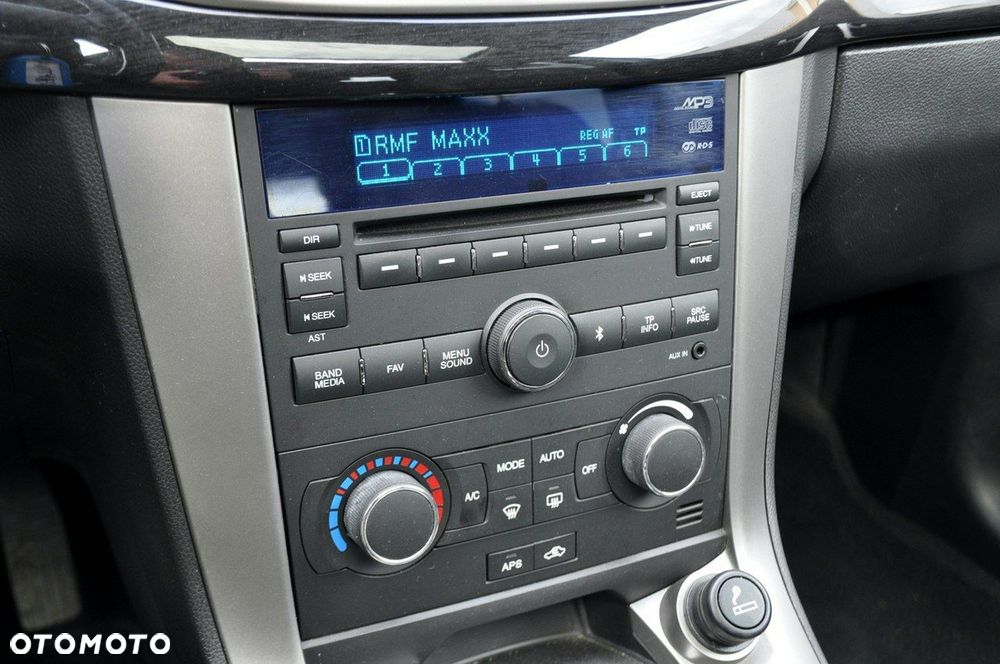 Chevrolet Captiva - 34