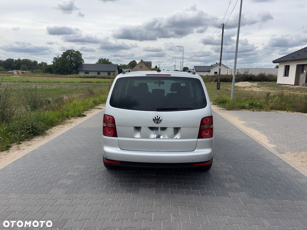 Volkswagen Touran 1.9 TDI DPF United - 4