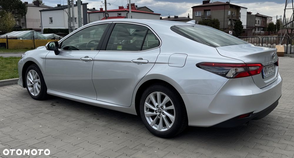Toyota Camry 2.5 Hybrid Comfort CVT - 4