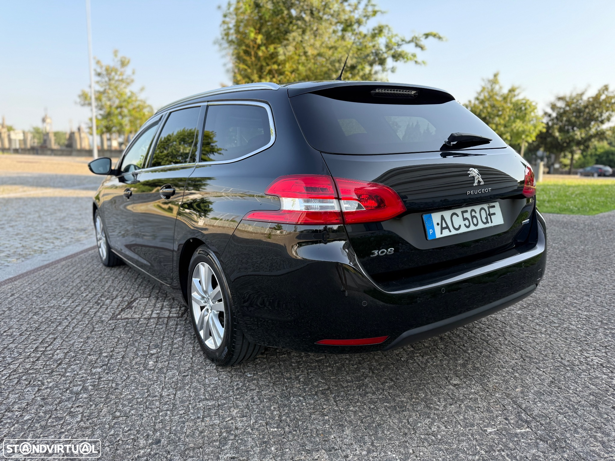 Peugeot 308 SW 1.6 BlueHDi Style - 3