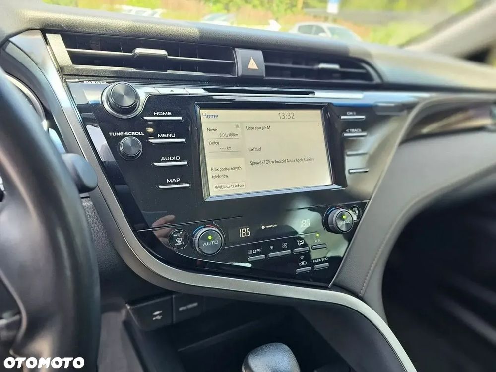 Toyota Camry 2.5 Hybrid Prestige CVT - 26