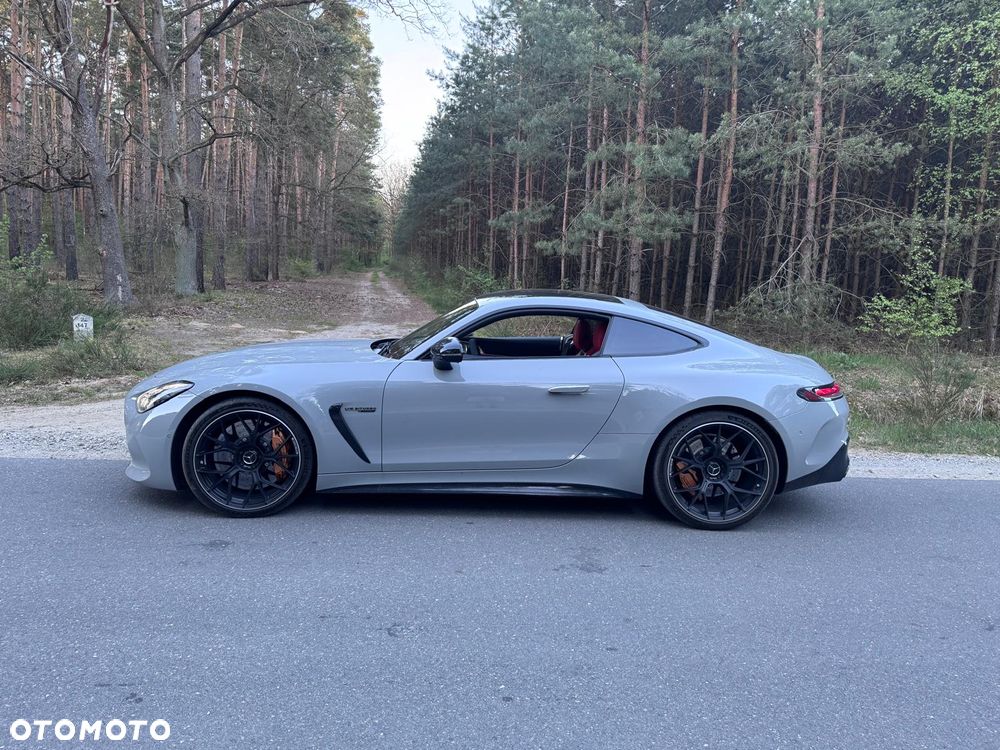 Mercedes-Benz AMG GT - 7