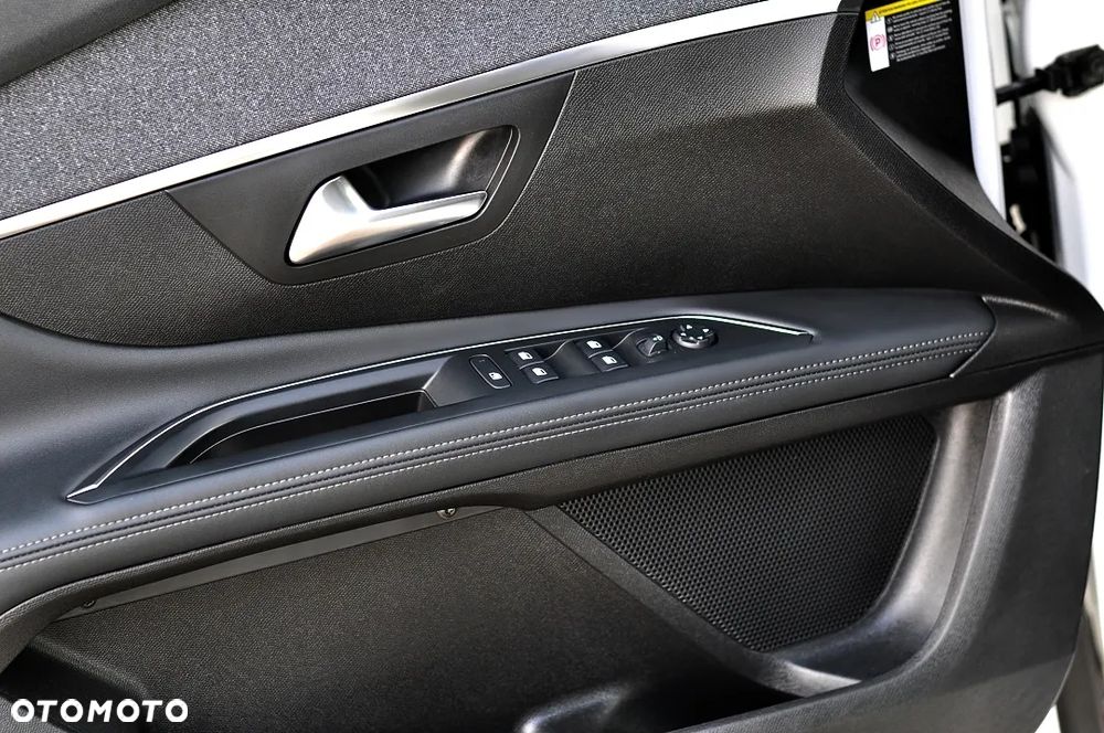 Peugeot 5008 1.5 BlueHDi Allure S&S EAT8 - 19