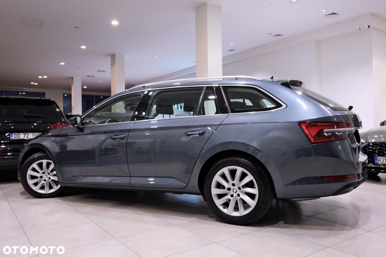 Skoda Superb 1.5 TSI ACT Sportline DSG - 9