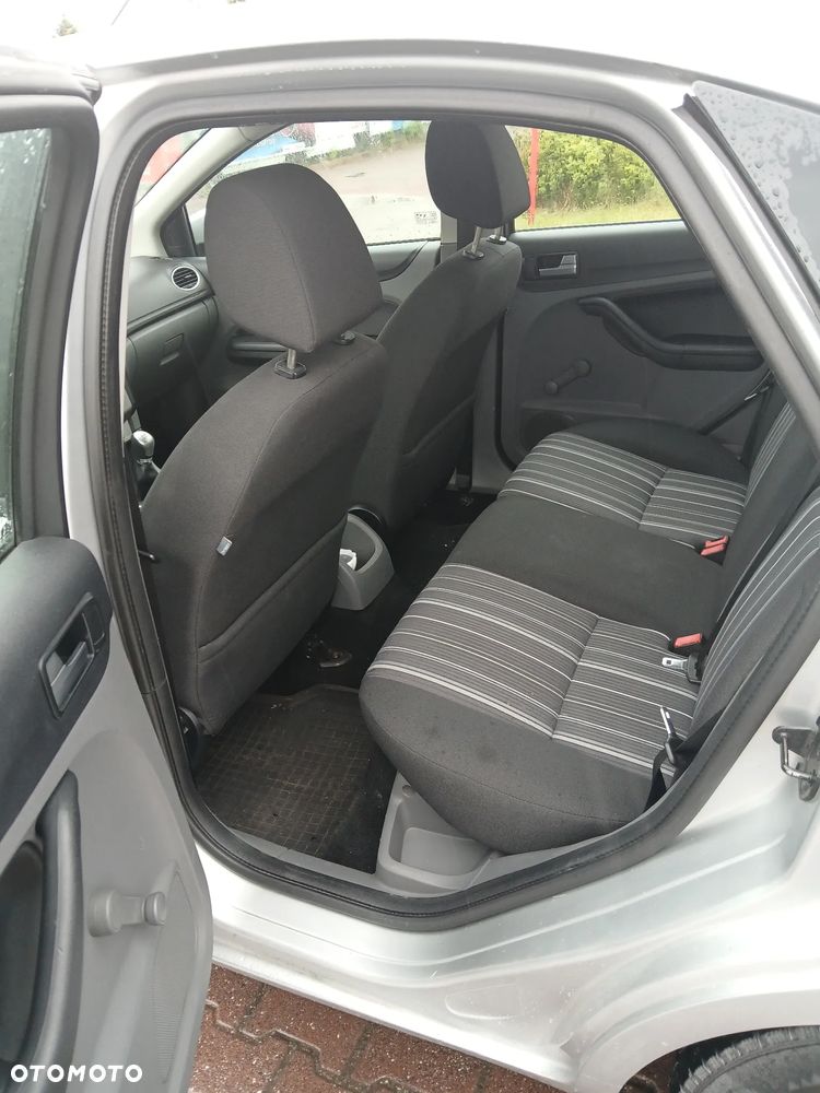 Ford Focus 1.6 TDCi Style - 15