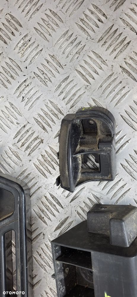 Ssangyong Musso Ślizg Mocowanie Zderzaka Prawy Tył - 3