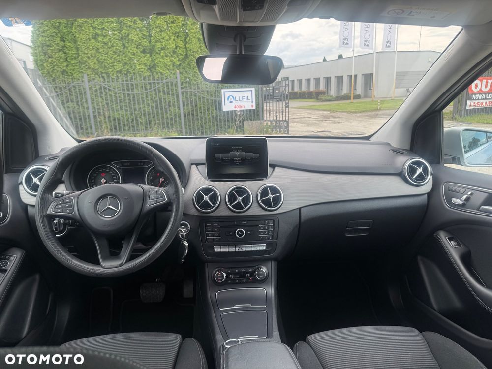 Mercedes-Benz Klasa B 220 4Matic 7G-DCT Edition - 9