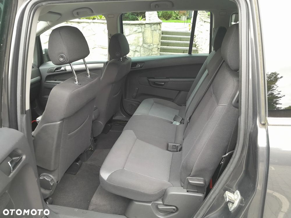 Opel Zafira 1.8 Enjoy - 10
