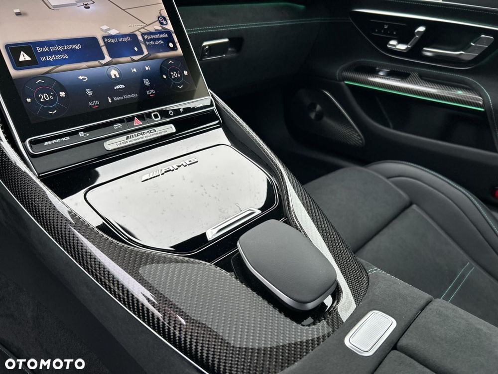 Mercedes-Benz AMG GT - 13