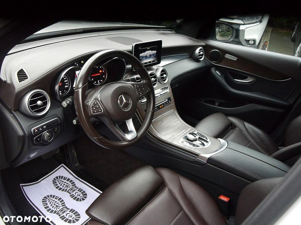 Mercedes-Benz GLC - 23