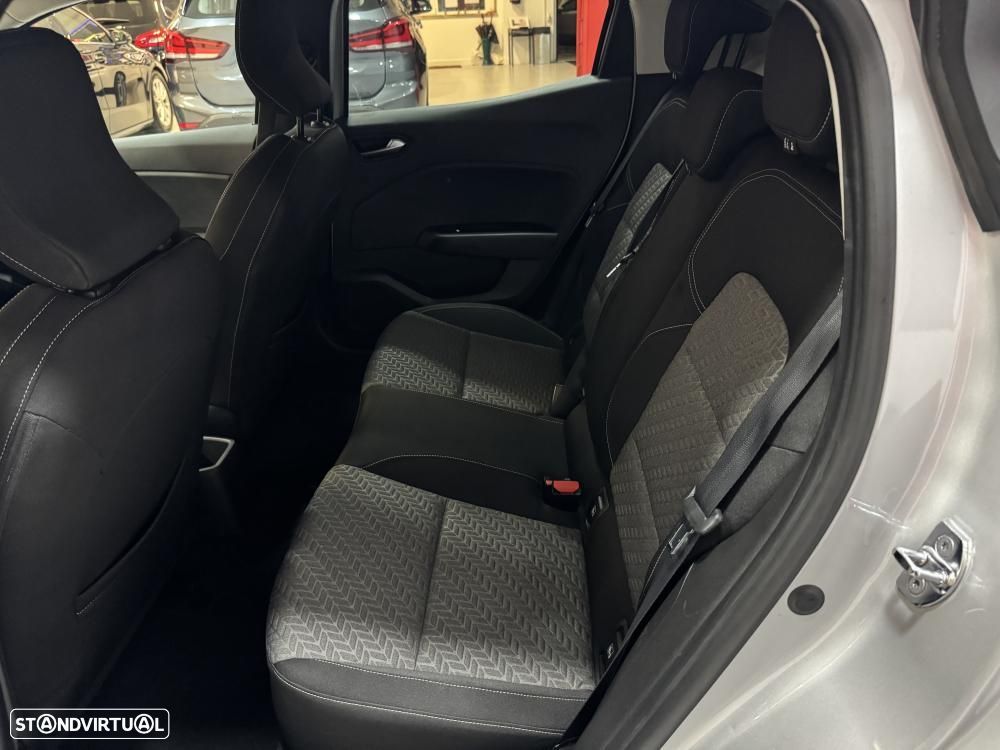 Renault Clio 1.0 TCe Evolution - 41